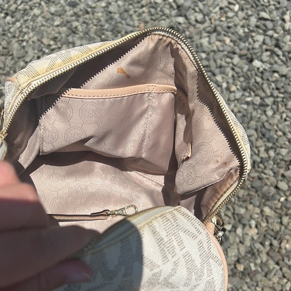 Michael kors tote crossbody purse bag MK signature speedy - Picture 7 of 8